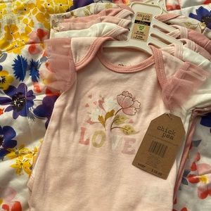 Chick pea 5 piece onesie set